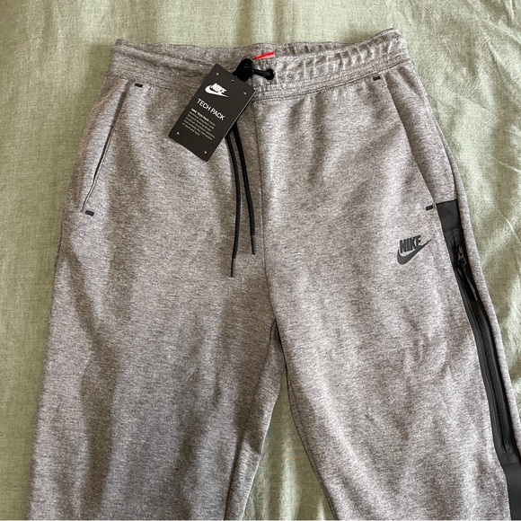 nike tech pack joggers